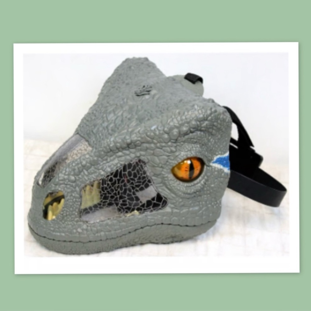 Jurassic World Park Chomp N Roar Blue Raptor Dinosaur Mask